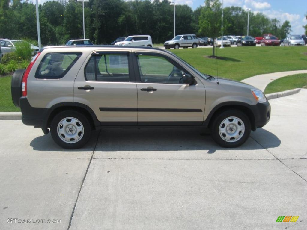 2005 CR-V LX - Sahara Sand Metallic / Ivory photo #2