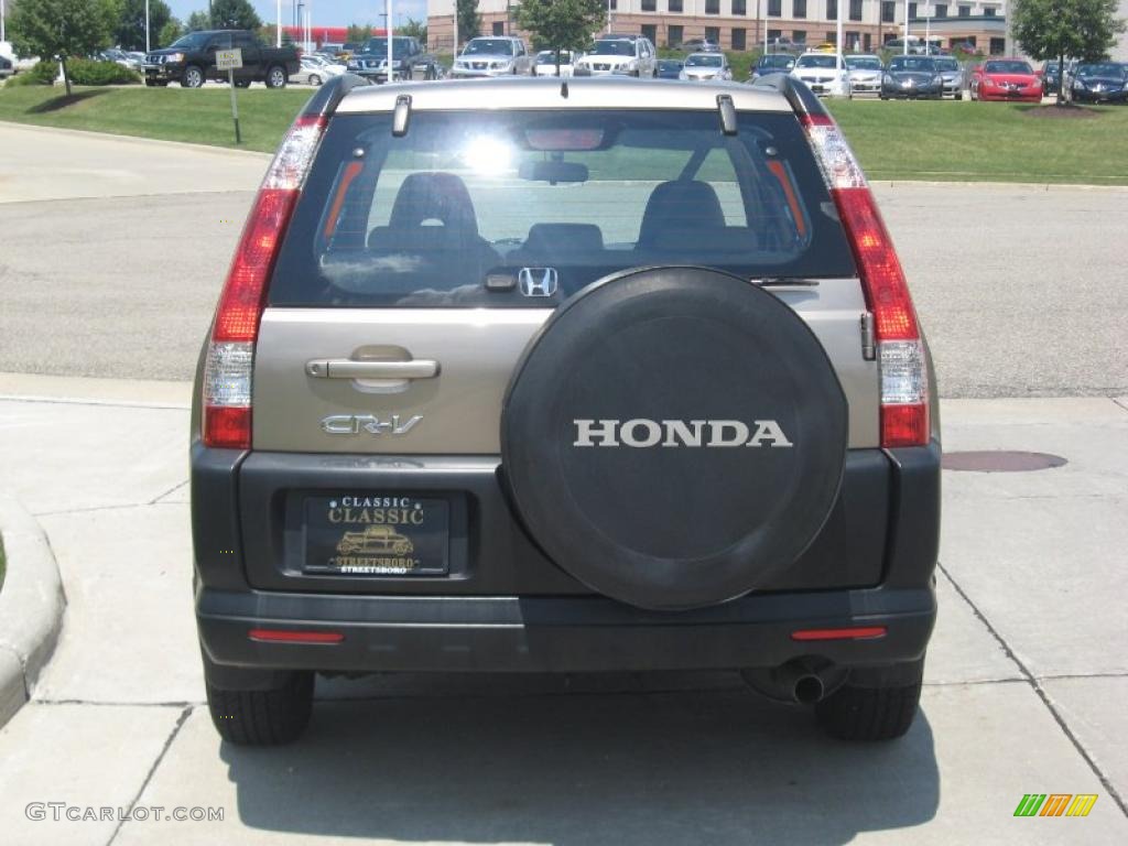 2005 CR-V LX - Sahara Sand Metallic / Ivory photo #4