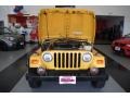 2000 Solar Yellow Jeep Wrangler SE 4x4  photo #25