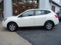 2009 Phantom White Nissan Rogue S  photo #2