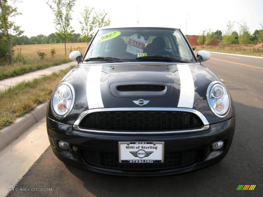 Astro Black Metallic Mini Cooper