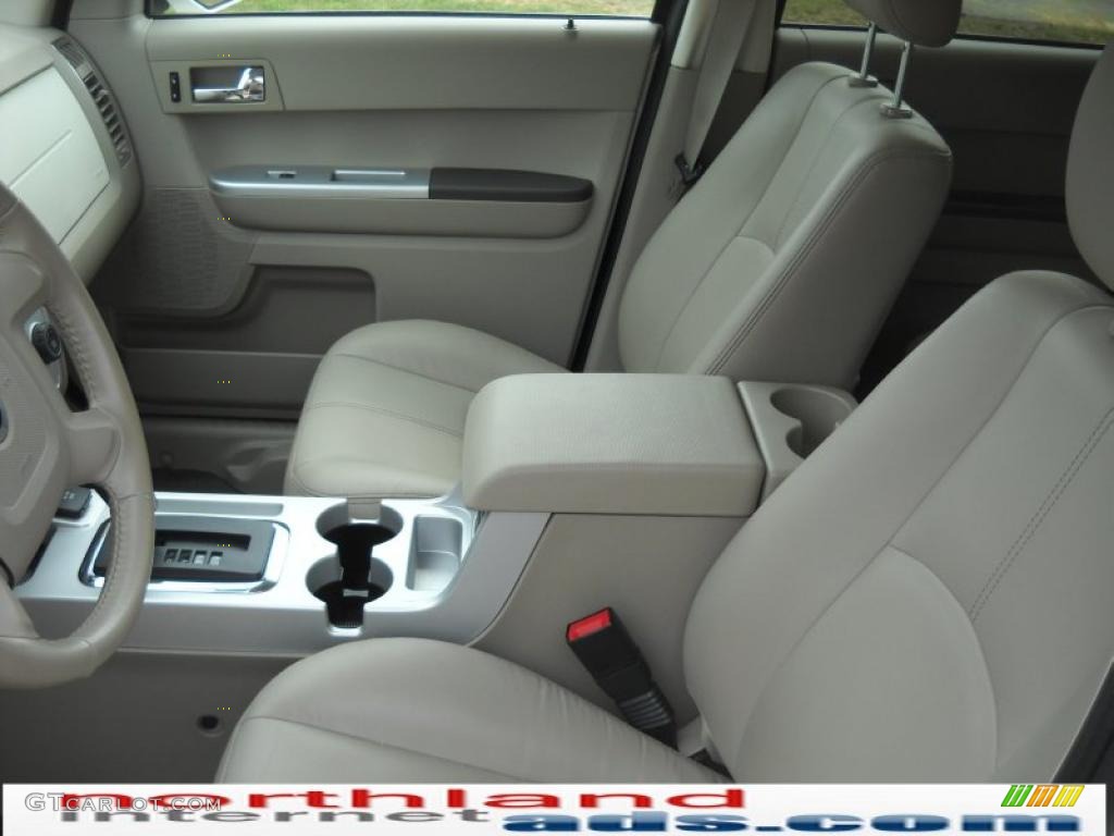 2008 Mariner Hybrid 4WD - Oxford White / Stone photo #8