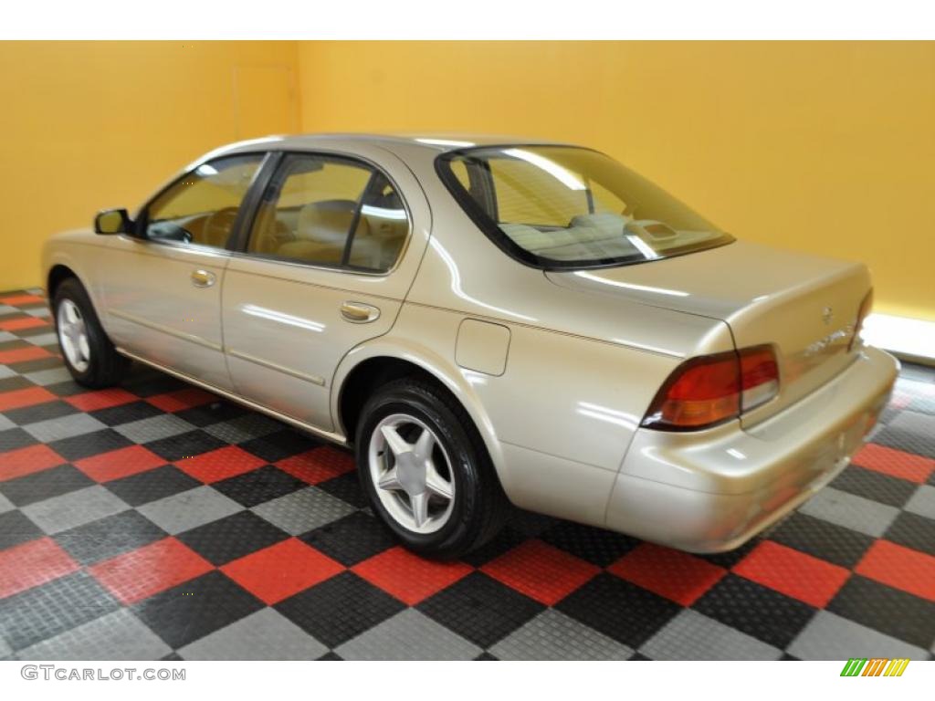 1998 Maxima SE - Pebble Beige Metallic / Beige photo #4