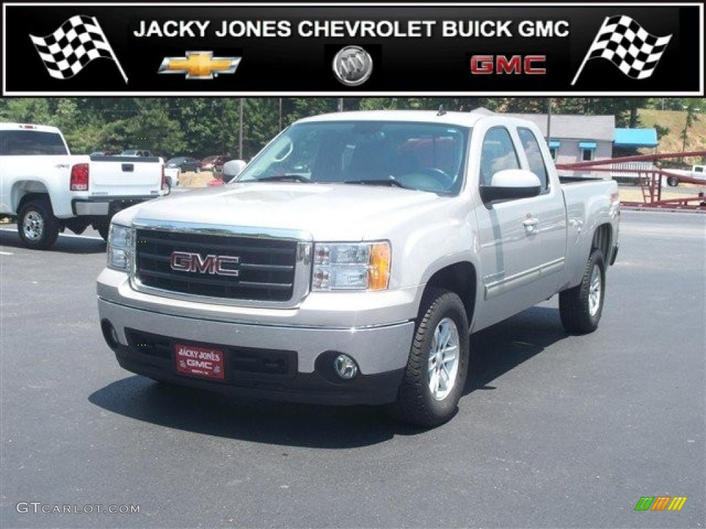 Silver Birch Metallic GMC Sierra 1500