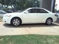 Super White - Camry LE Photo No. 18