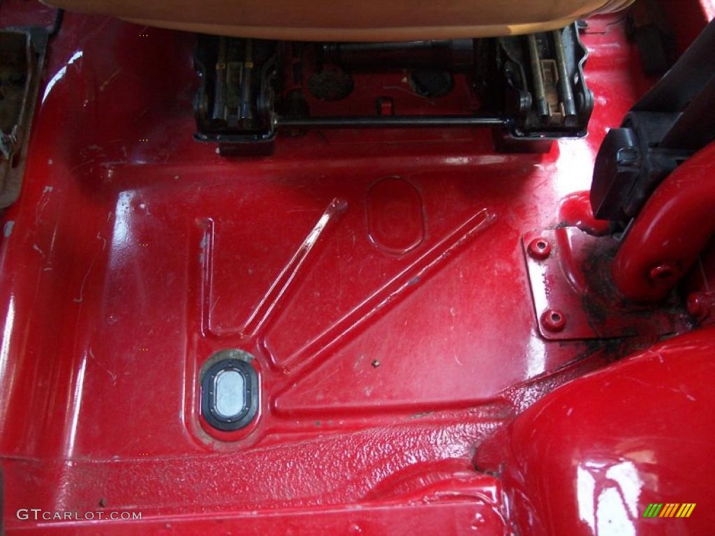 1997 Wrangler SE 4x4 - Flame Red / Tan photo #28