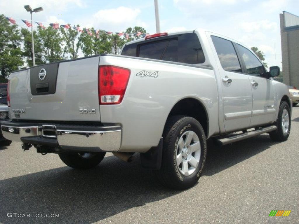2007 Titan LE Crew Cab 4x4 - Radiant Silver / Graphite Black/Titanium photo #5