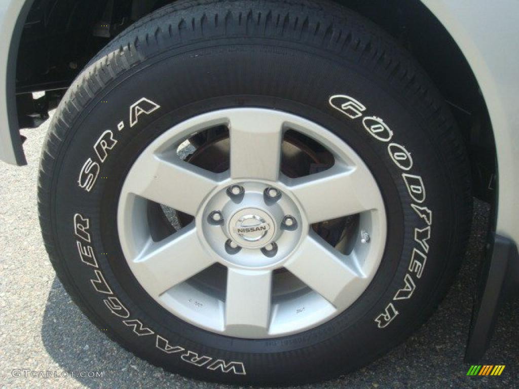 2007 Titan LE Crew Cab 4x4 - Radiant Silver / Graphite Black/Titanium photo #22