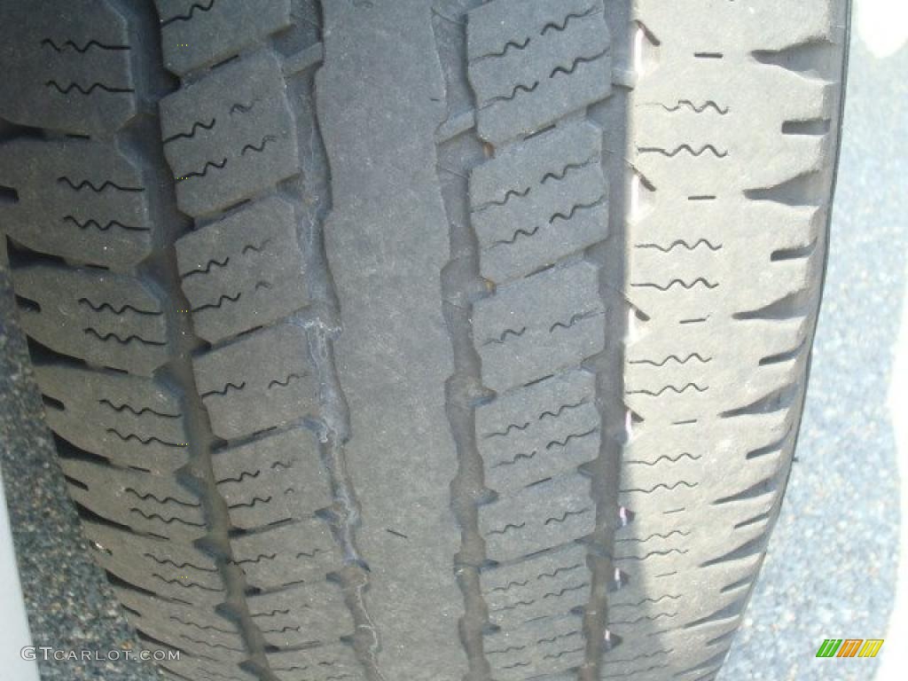 2007 Titan LE Crew Cab 4x4 - Radiant Silver / Graphite Black/Titanium photo #23