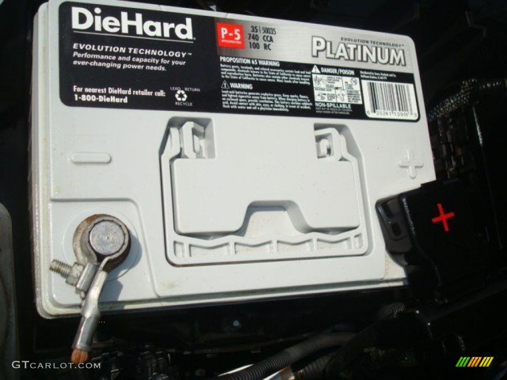 2007 Titan LE Crew Cab 4x4 - Radiant Silver / Graphite Black/Titanium photo #28