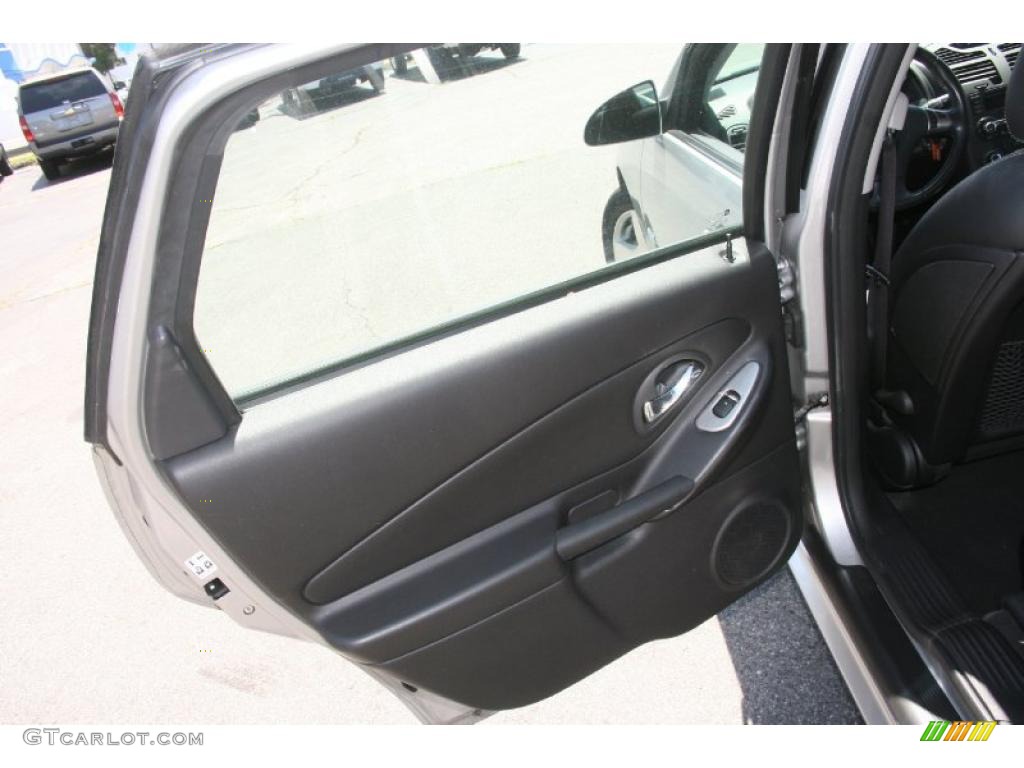 2006 Malibu Maxx SS Wagon - Silverstone Metallic / Ebony Black photo #14