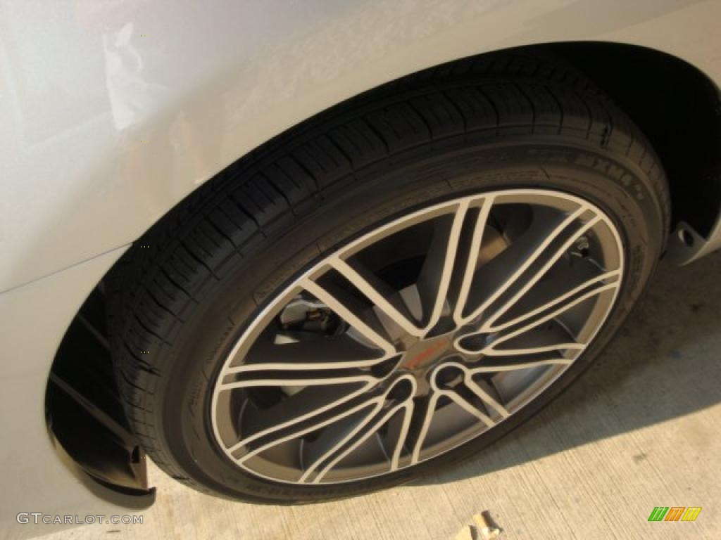 2011 Toyota Camry LE Custom Wheels Photo #32847378