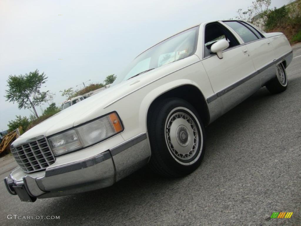 1993 Fleetwood  - White / Blue photo #1