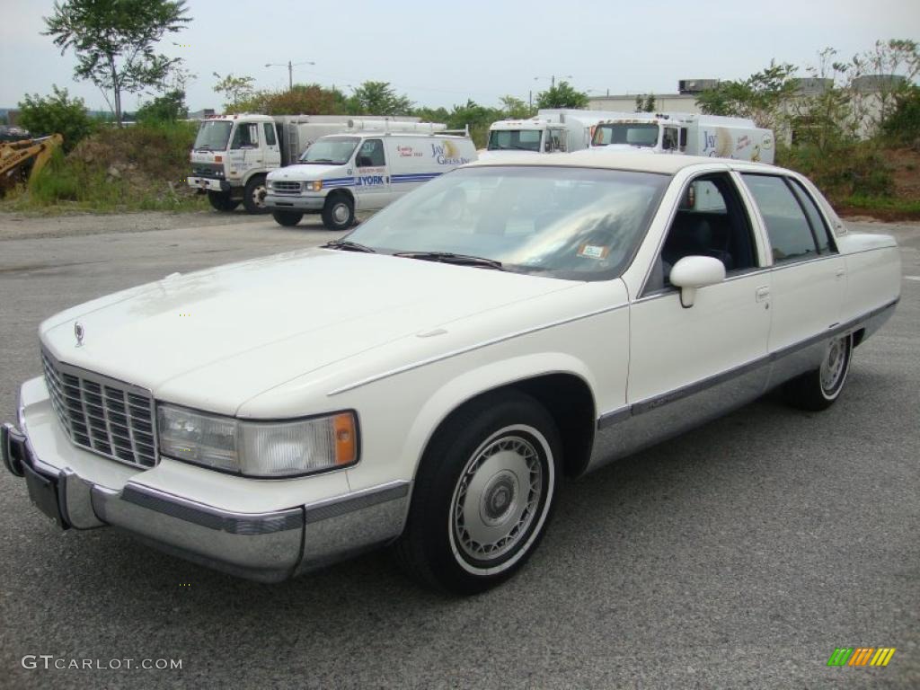1993 Fleetwood  - White / Blue photo #2