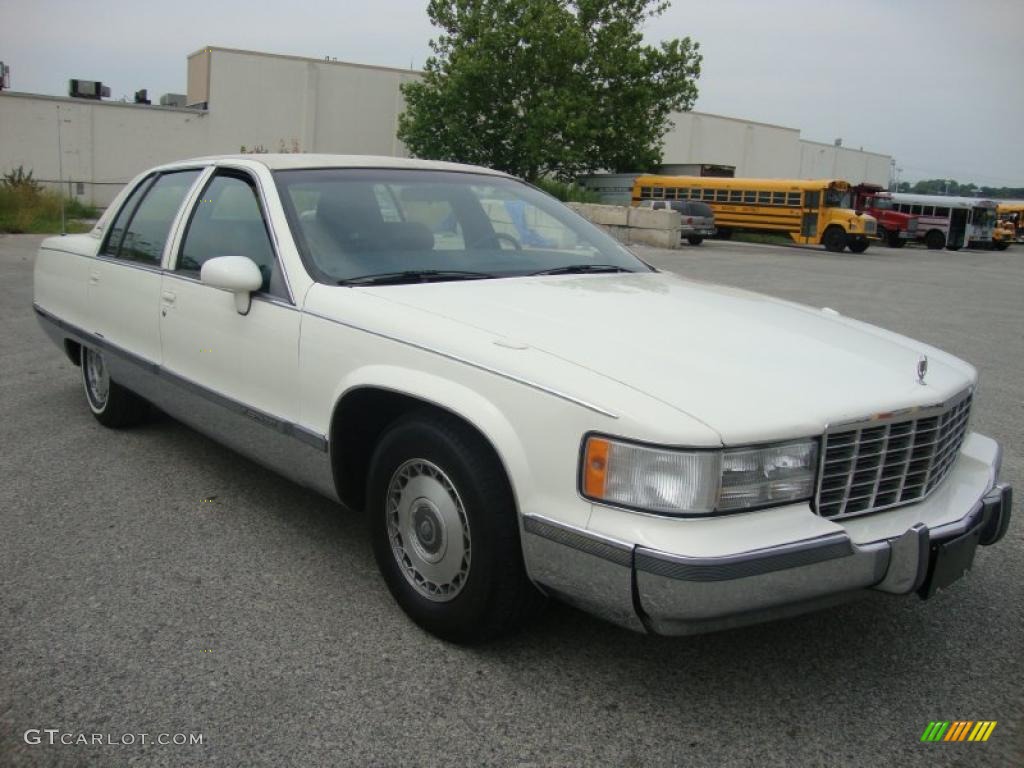 1993 Fleetwood  - White / Blue photo #4