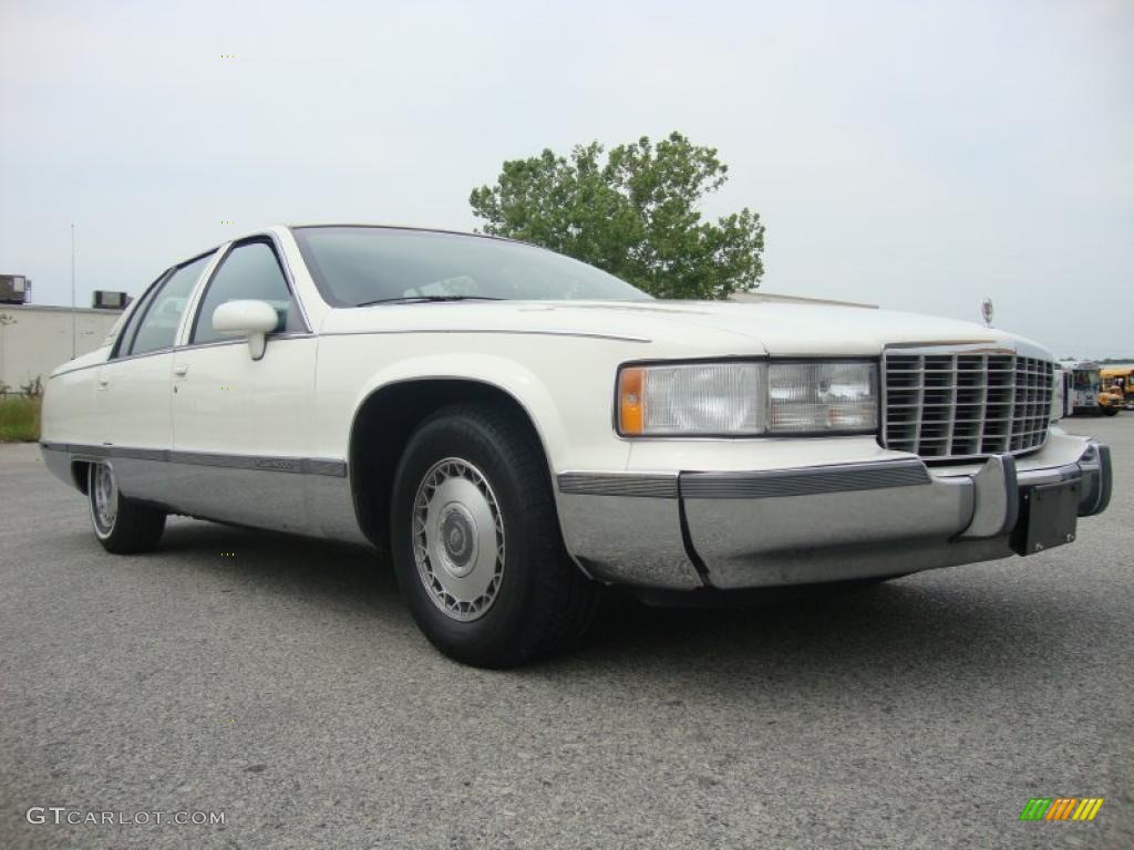 1993 Fleetwood  - White / Blue photo #5