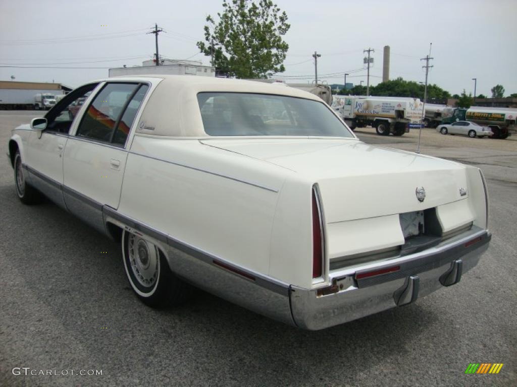 1993 Fleetwood  - White / Blue photo #10
