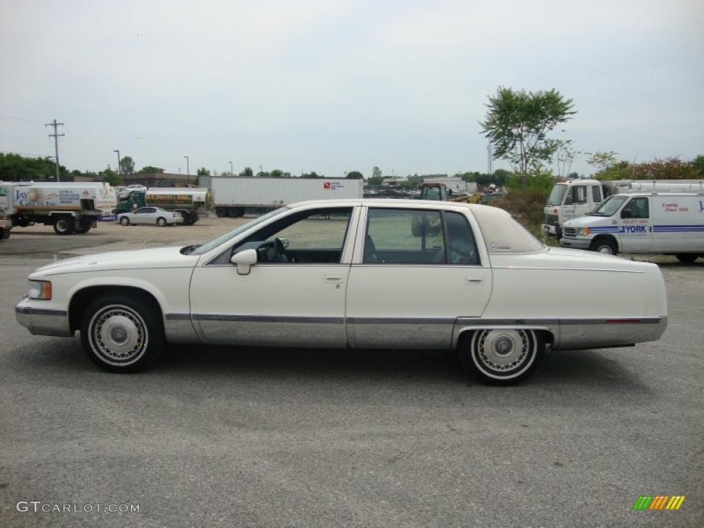 1993 Fleetwood  - White / Blue photo #11