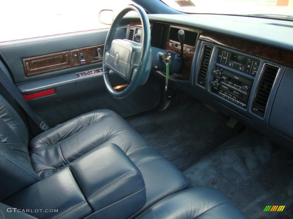 1993 Fleetwood  - White / Blue photo #20