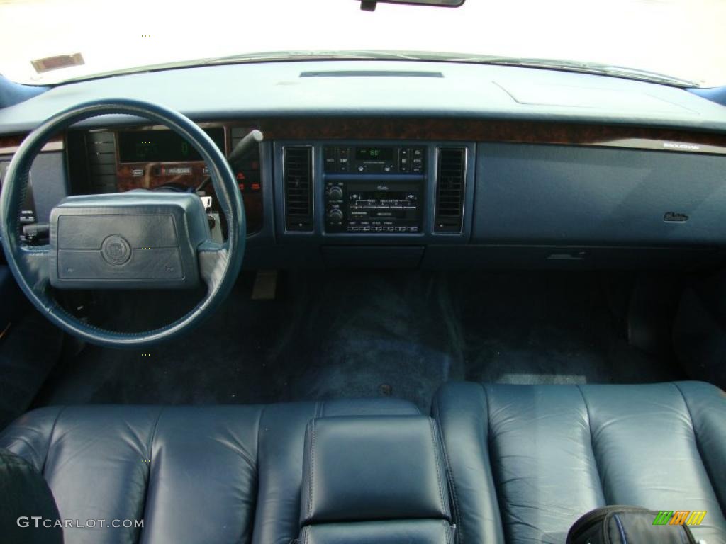 1993 Fleetwood  - White / Blue photo #40