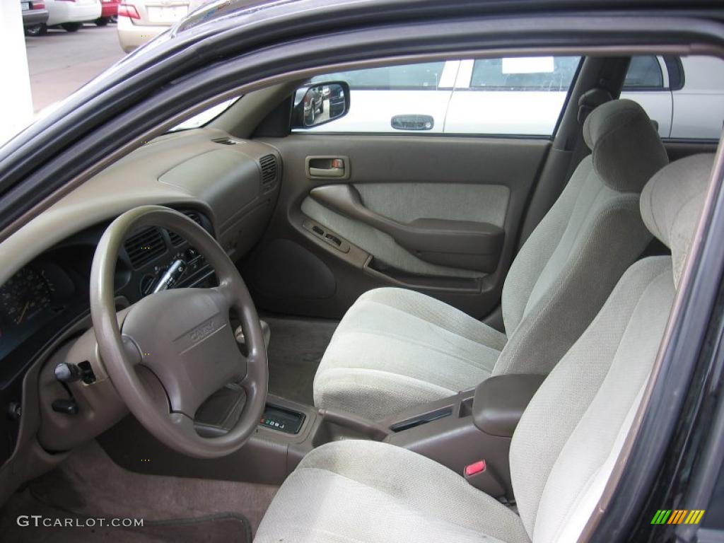 1994 Camry LE Sedan - Black / Beige photo #6