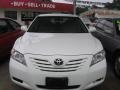 Super White - Camry LE Photo No. 3