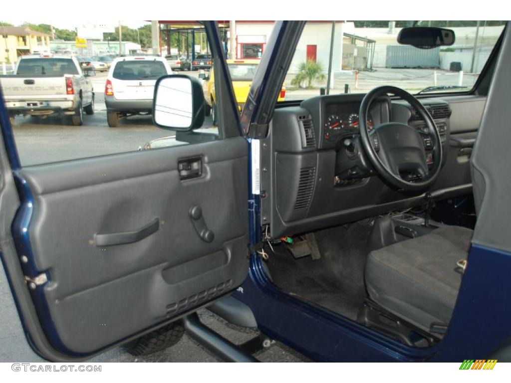 2004 Wrangler Sport 4x4 - Patriot Blue Pearl / Dark Slate Gray photo #26