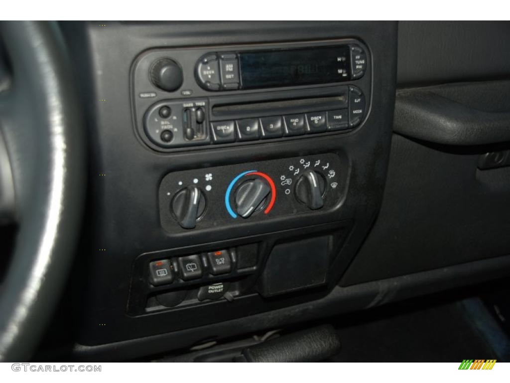 2004 Wrangler Sport 4x4 - Patriot Blue Pearl / Dark Slate Gray photo #33