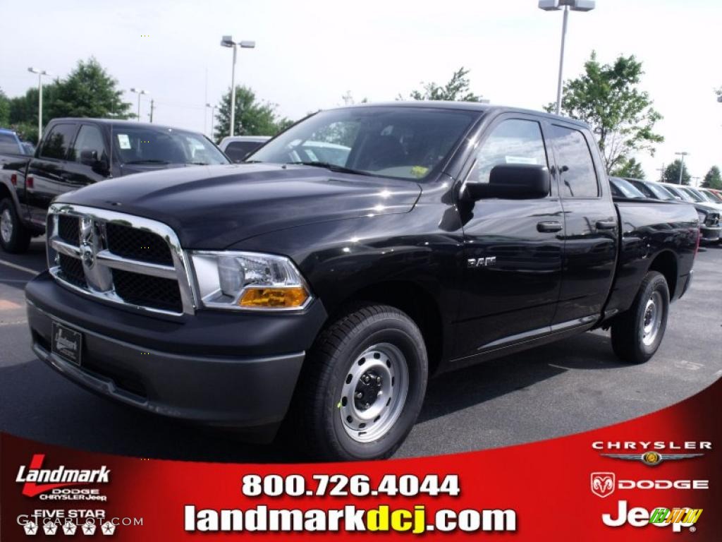 2010 Ram 1500 ST Quad Cab - Brilliant Black Crystal Pearl / Dark Slate/Medium Graystone photo #1