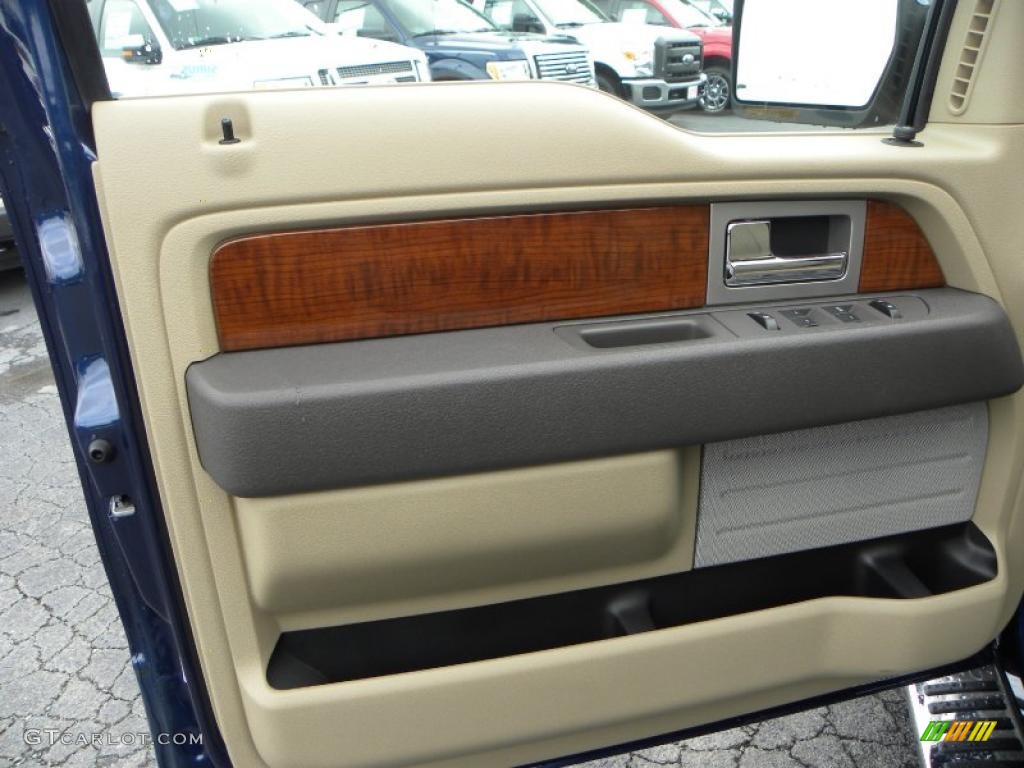 2010 F150 Lariat SuperCrew - Dark Blue Pearl Metallic / Tan photo #17
