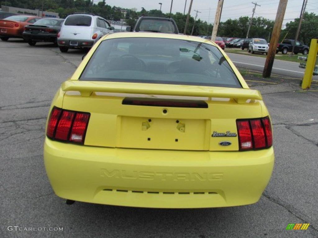 2003 Mustang V6 Coupe - Zinc Yellow / Medium Graphite photo #4