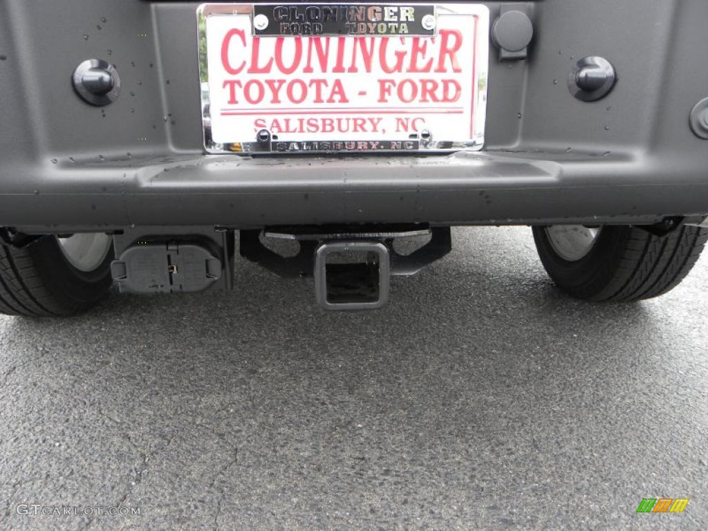 2010 F150 Lariat SuperCrew - Dark Blue Pearl Metallic / Tan photo #14