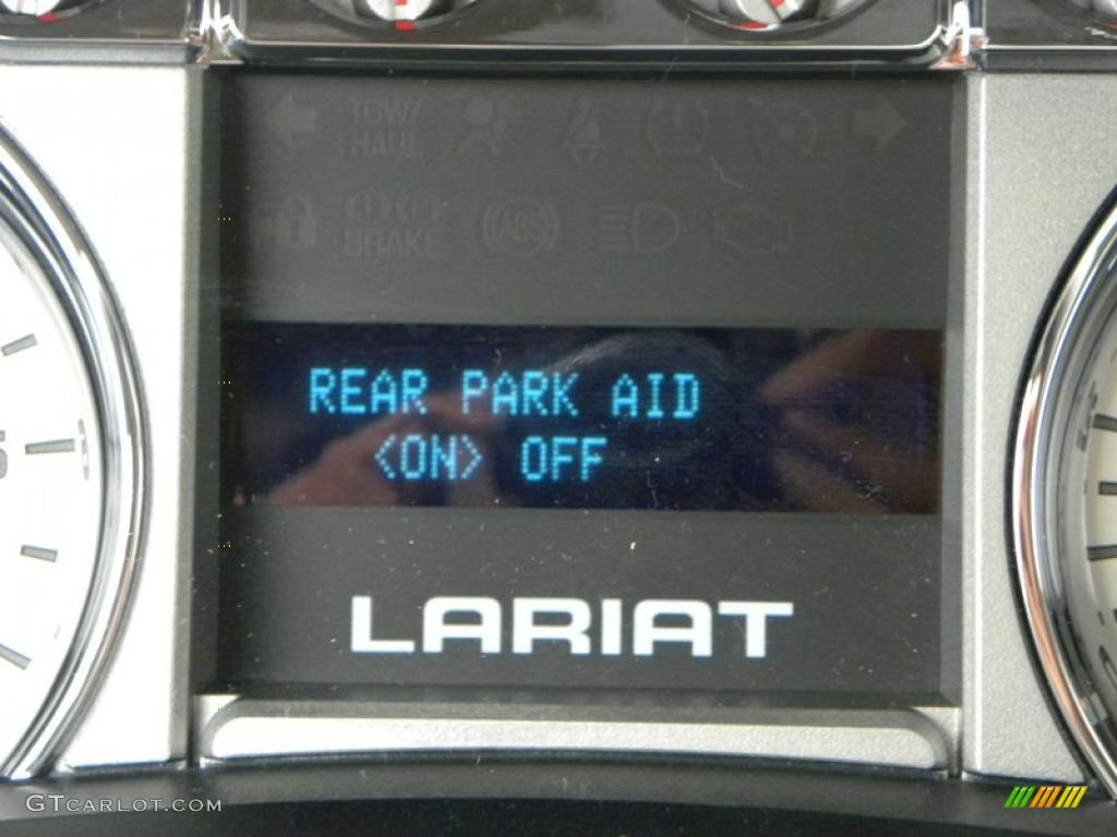 2010 F150 Lariat SuperCrew - Dark Blue Pearl Metallic / Tan photo #24