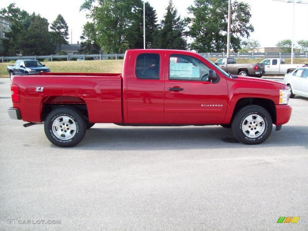 2010 Silverado 1500 LT Extended Cab 4x4 - Victory Red / Dark Titanium photo #13