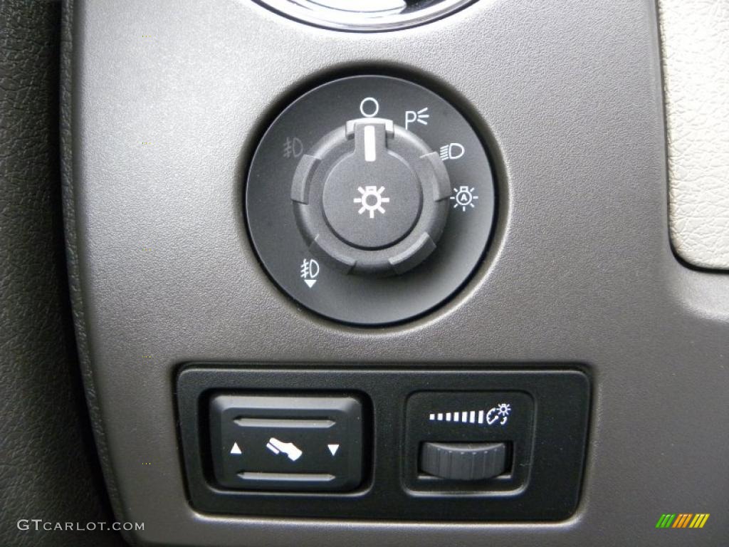 2010 F150 XLT SuperCab 4x4 - Red Candy Metallic / Medium Stone photo #26