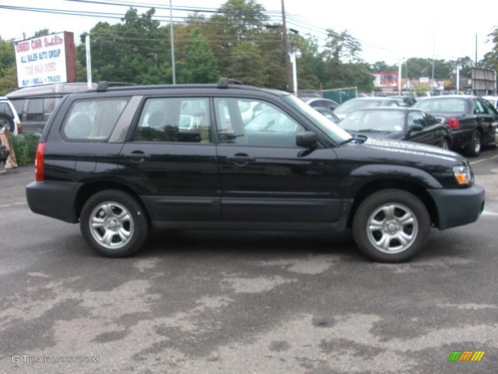 2005 Forester 2.5 X - Obsidian Black Pearl / Gray photo #3