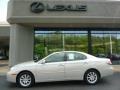 Alabaster Metallic - ES 300 Photo No. 2