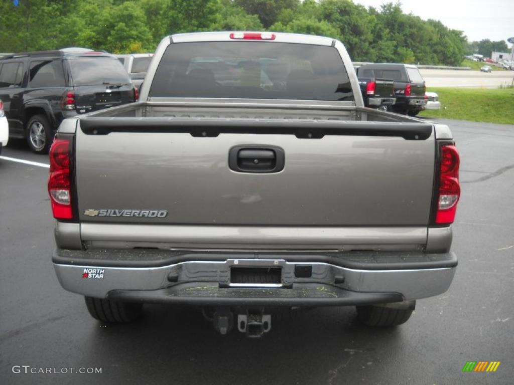 2006 Silverado 1500 LS Extended Cab 4x4 - Graystone Metallic / Dark Charcoal photo #6