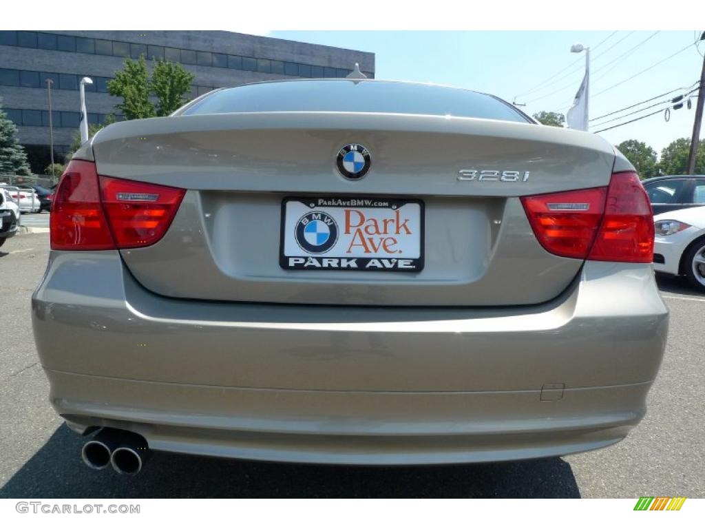 2010 3 Series 328i xDrive Sedan - Platinum Bronze Metallic / Cream Beige photo #12