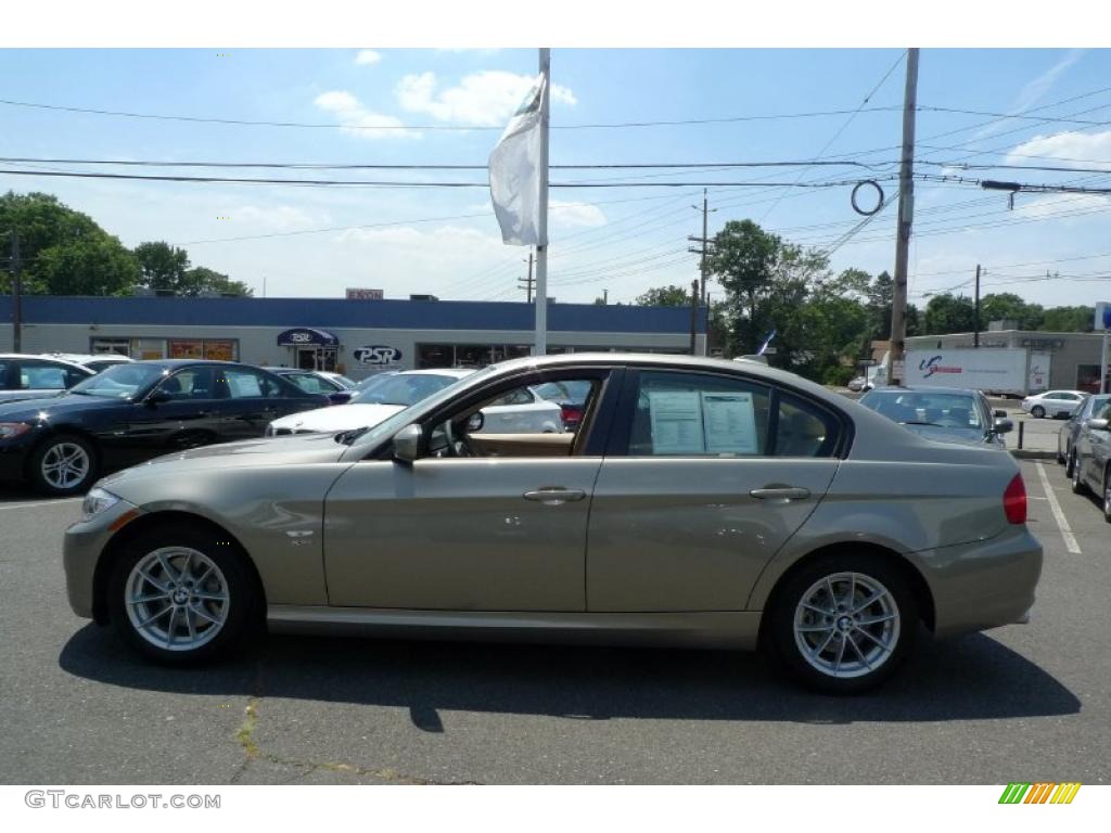 2010 3 Series 328i xDrive Sedan - Platinum Bronze Metallic / Cream Beige photo #14
