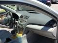 Titanium Metallic - Camry XLE Photo No. 23