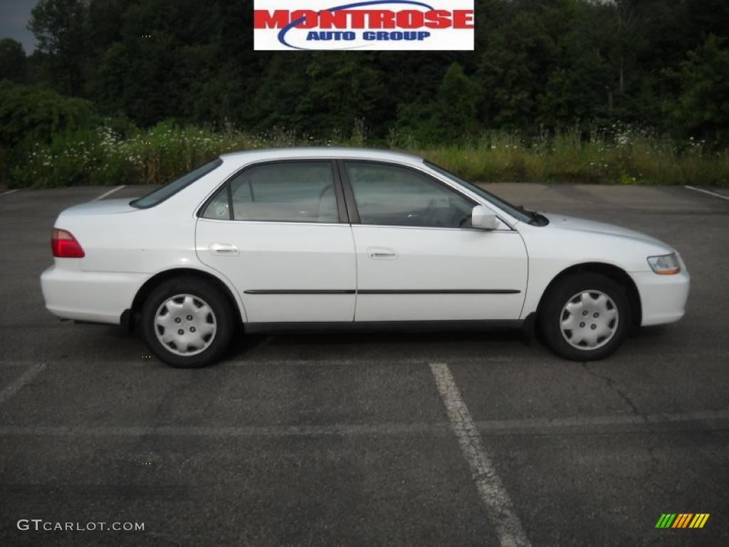 1999 Accord LX Sedan - Taffeta White / Gray photo #1
