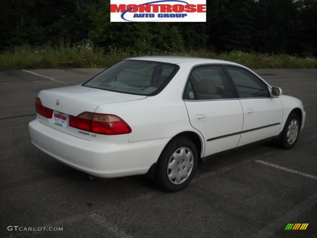 1999 Accord LX Sedan - Taffeta White / Gray photo #2