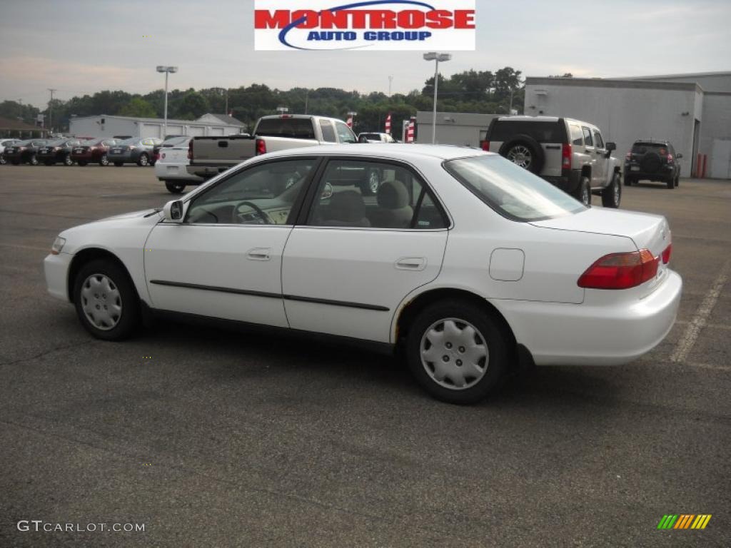 1999 Honda accord lx sedan specs