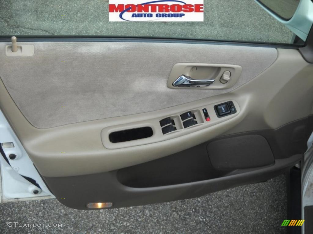 1999 Accord LX Sedan - Taffeta White / Gray photo #8