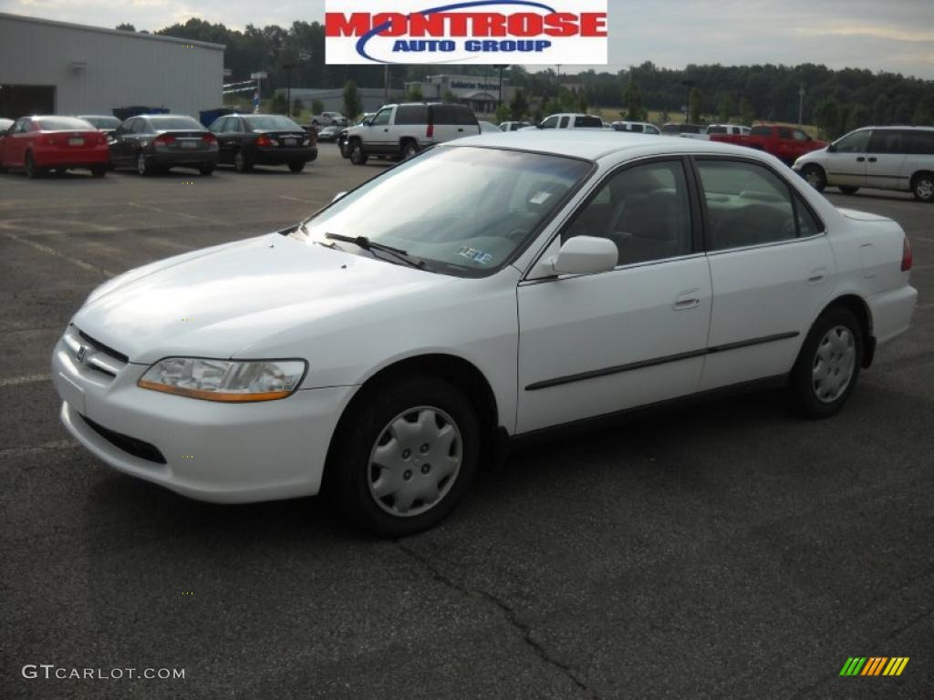 1999 Accord LX Sedan - Taffeta White / Gray photo #20