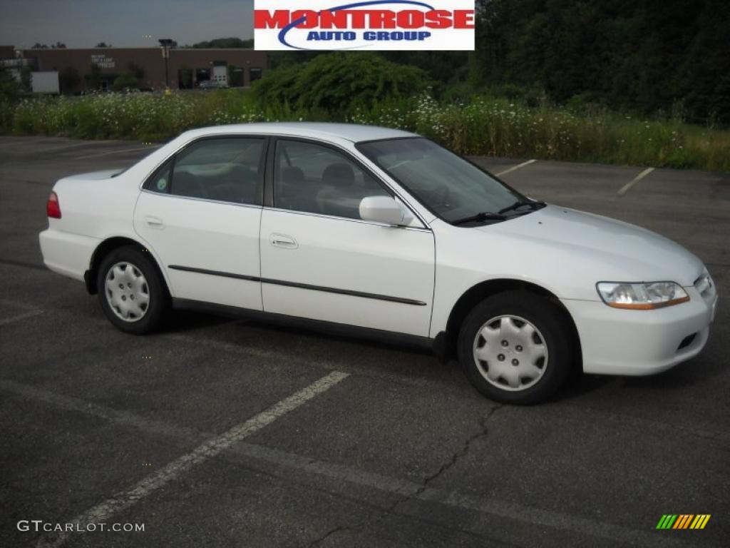 1999 Accord LX Sedan - Taffeta White / Gray photo #24