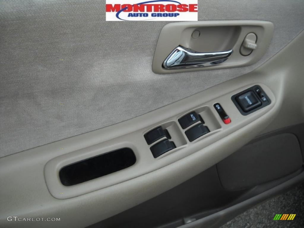 1999 Accord LX Sedan - Taffeta White / Gray photo #25