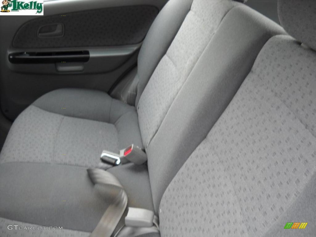 2005 Rio Cinco Hatchback - Diamond Silver / Gray photo #13