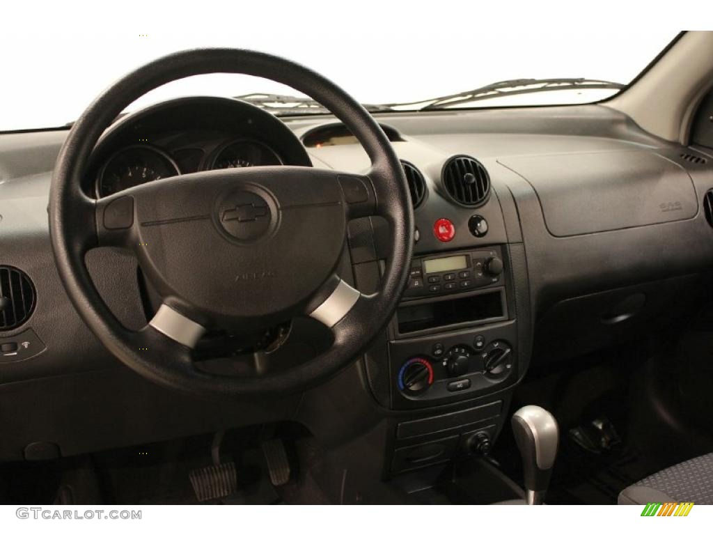 2007 Aveo 5 LS Hatchback - Black / Charcoal Black photo #10